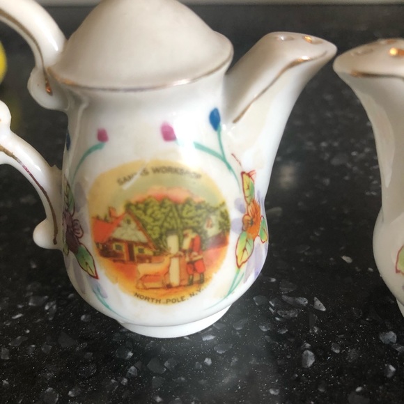 🩷 3 for $15🩷 Vintage salt and pepper shakers - Picture 3 of 3